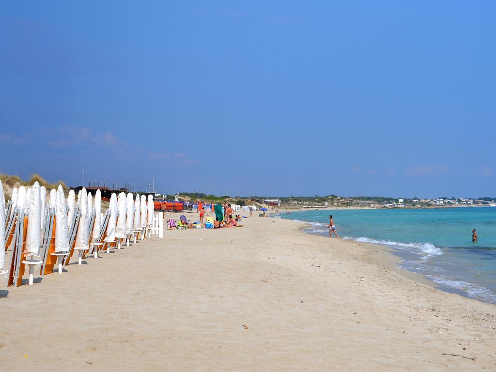 פולסנו Luxury Beach Villa Puglia Italy מראה חיצוני תמונה